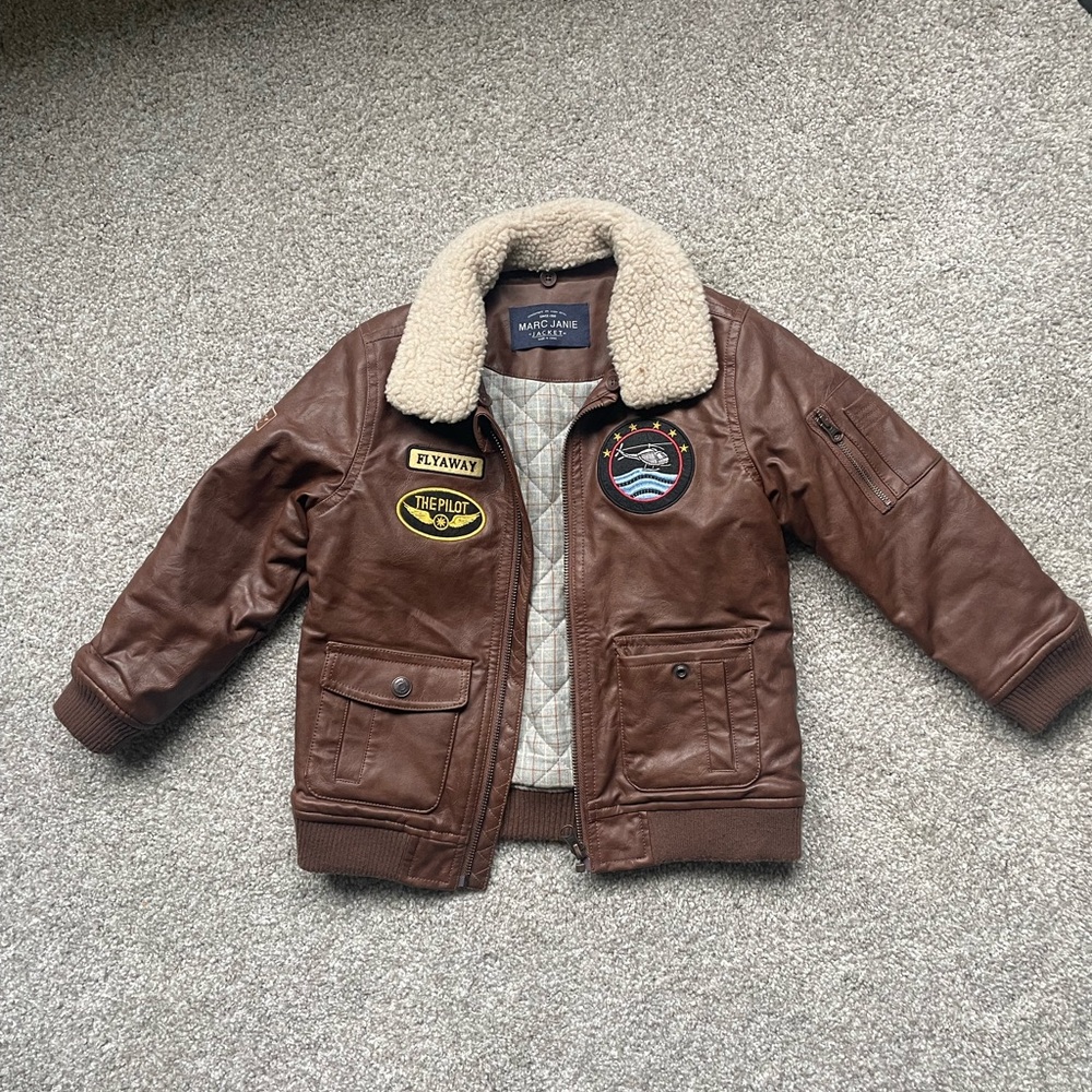5T bomber jacket, only worn 1-2 times!